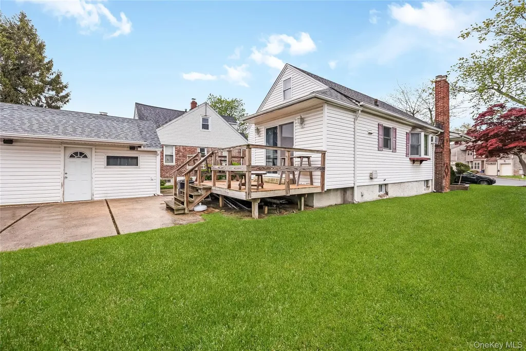 219 Oakview Avenue Oceanside NY 11572