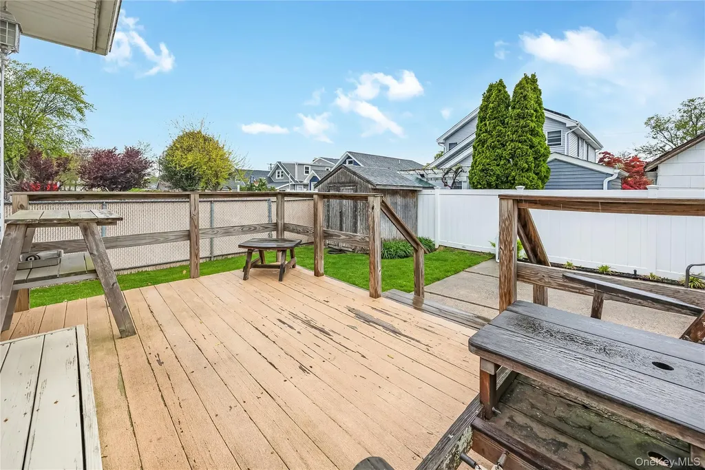 219 Oakview Avenue Oceanside NY 11572