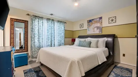 502 Martha Avenue Bellport NY 11713