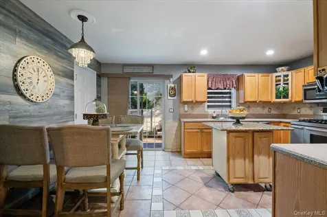 502 Martha Avenue Bellport NY 11713
