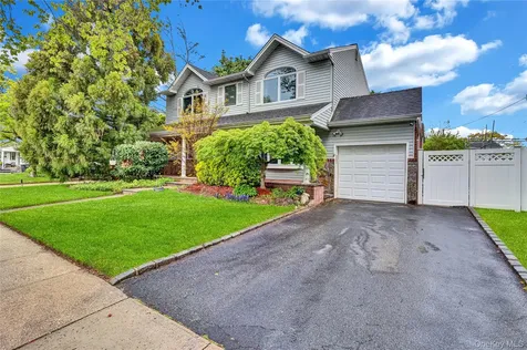 138 Norman Drive East Meadow NY 11554