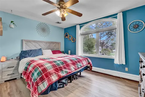 138 Norman Drive East Meadow NY 11554