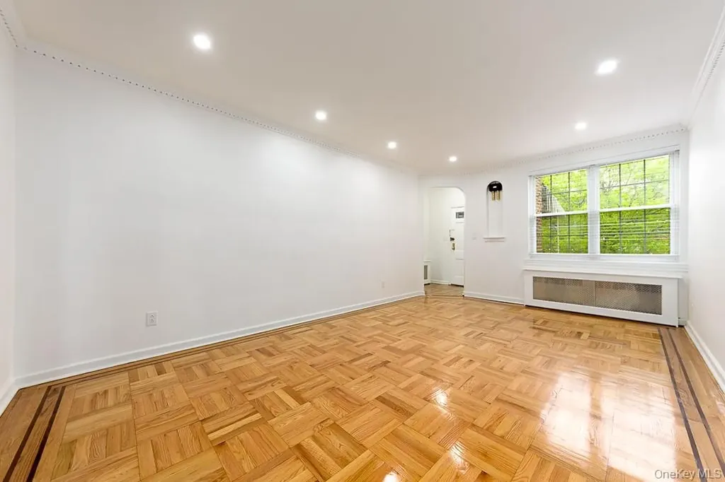 545 E 93 Street Brooklyn NY 11236