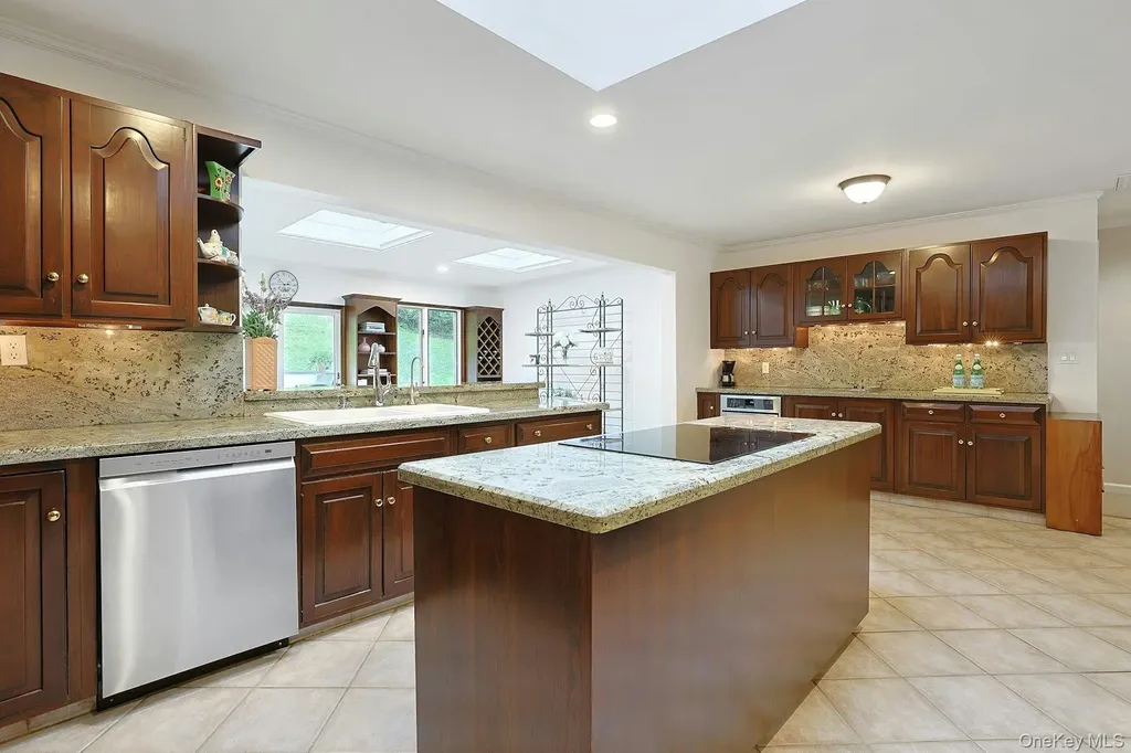 77 Central Drive Briarcliff Manor NY 10510