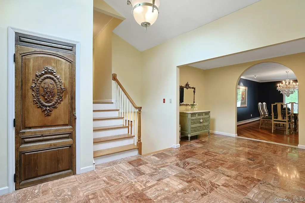 77 Central Drive Briarcliff Manor NY 10510