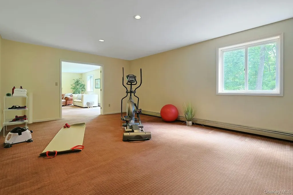 77 Central Drive Briarcliff Manor NY 10510