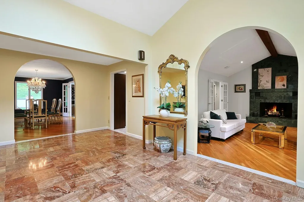 77 Central Drive Briarcliff Manor NY 10510