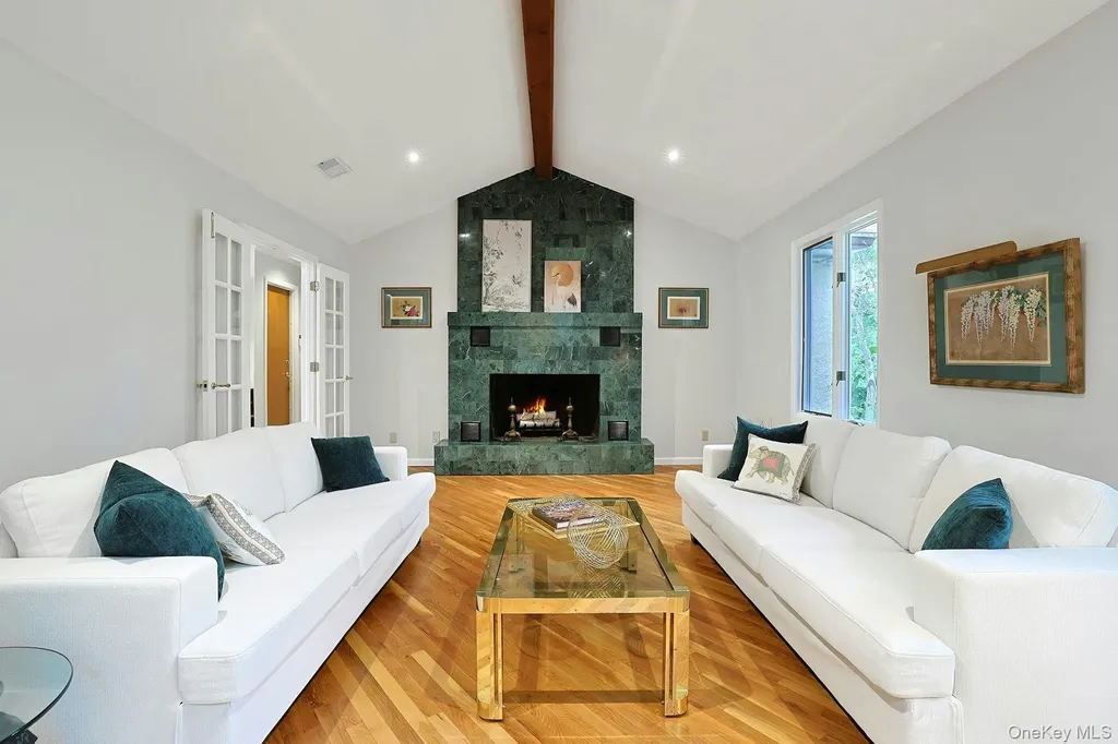 77 Central Drive Briarcliff Manor NY 10510