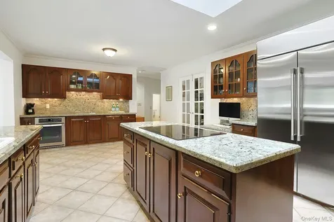 77 Central Drive Briarcliff Manor NY 10510