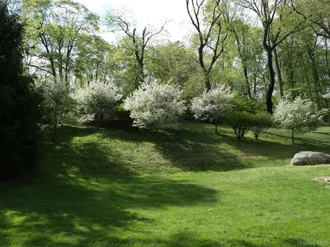 77 Central Drive Briarcliff Manor NY 10510