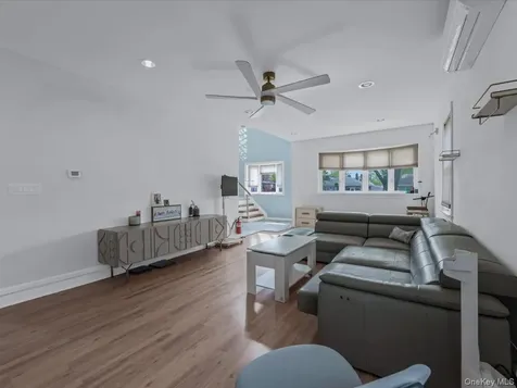 252-15 82nd Avenue Bellerose NY 11426