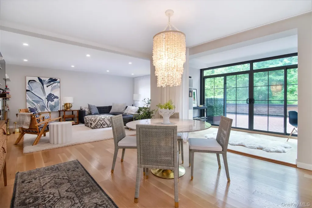 72 Pondfield Road West Bronxville NY 10708