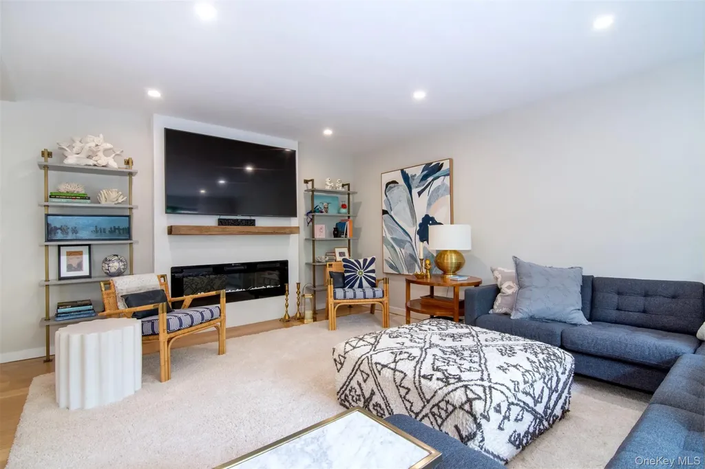 72 Pondfield Road West Bronxville NY 10708