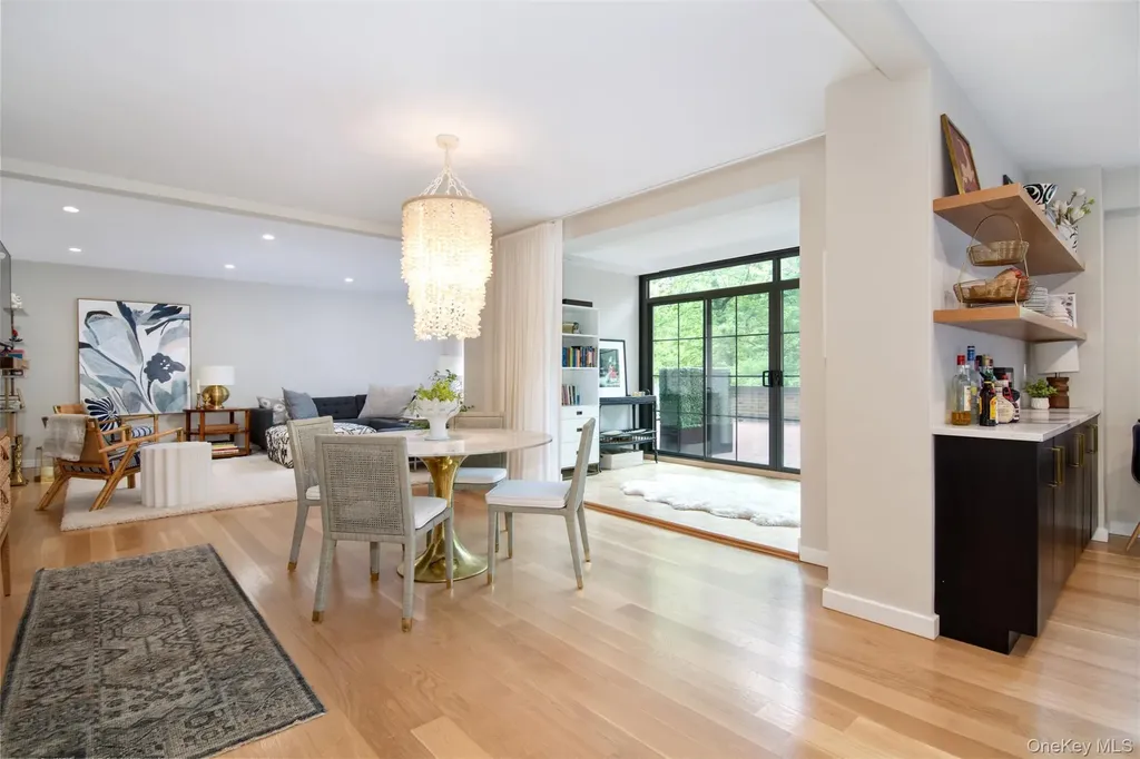 72 Pondfield Road West Bronxville NY 10708