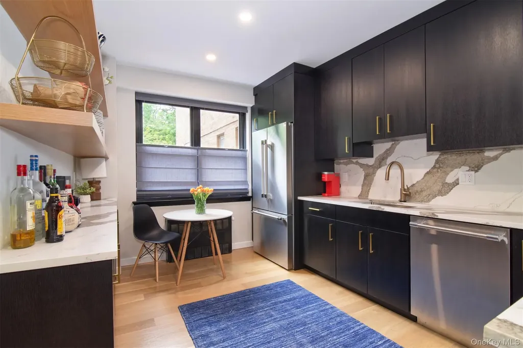 72 Pondfield Road West Bronxville NY 10708