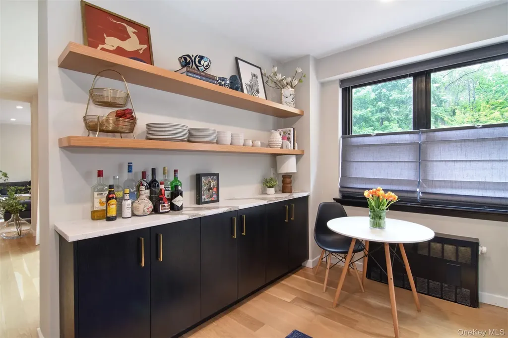 72 Pondfield Road West Bronxville NY 10708