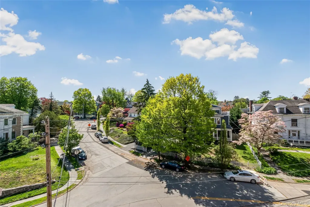 25 Sunnyside Drive Yonkers NY 10705