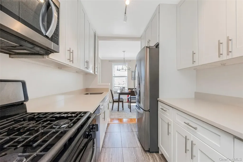 25 Sunnyside Drive Yonkers NY 10705