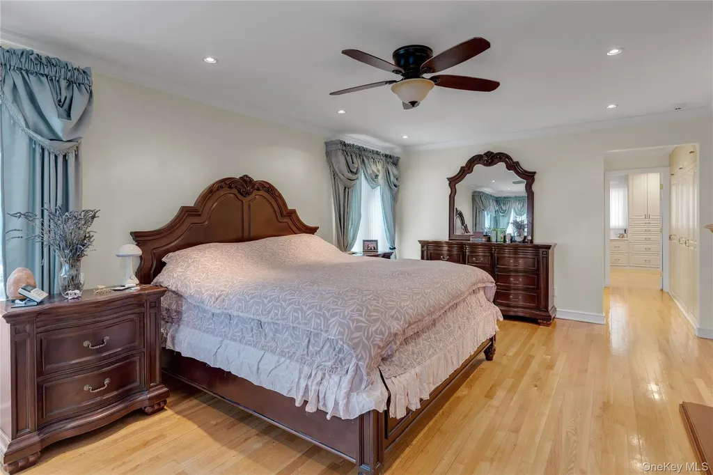 227 W Islip Road West Islip NY 11795