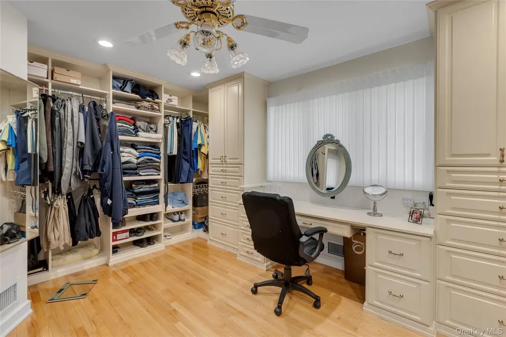 227 W Islip Road West Islip NY 11795