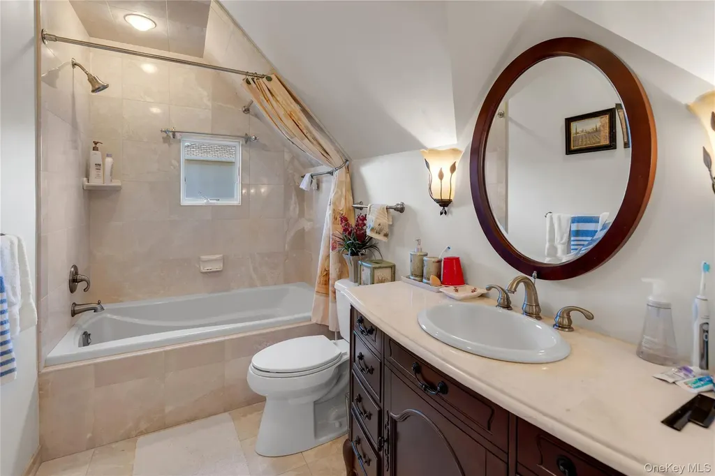 227 W Islip Road West Islip NY 11795