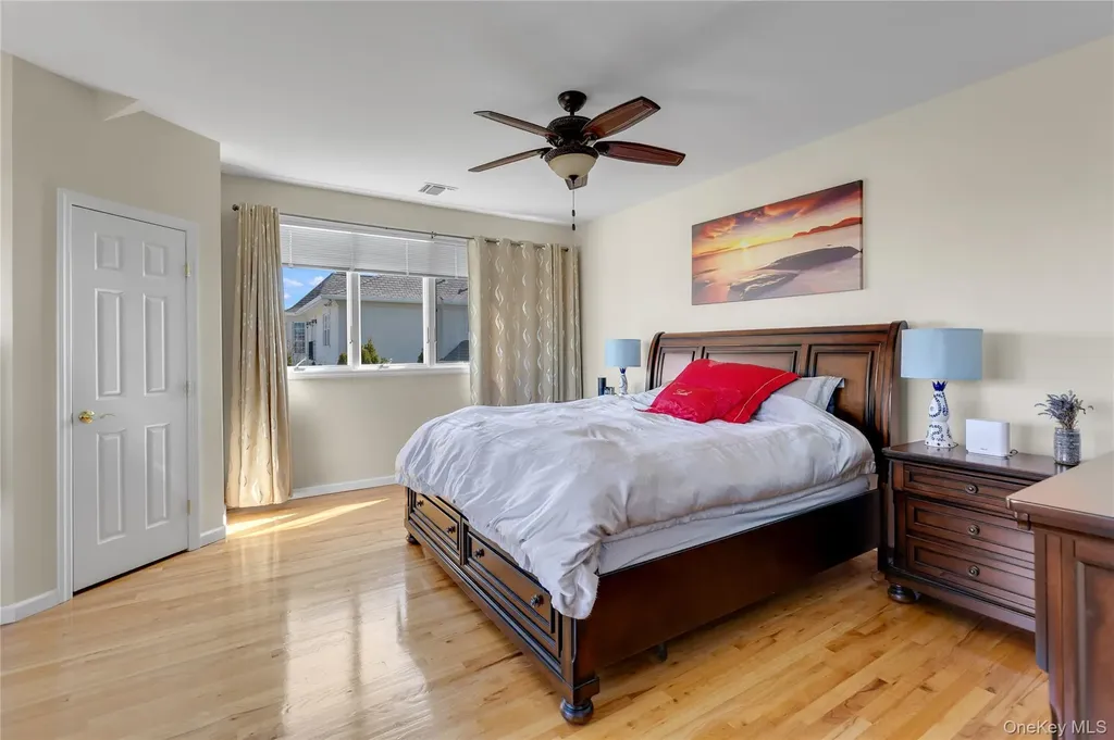 227 W Islip Road West Islip NY 11795