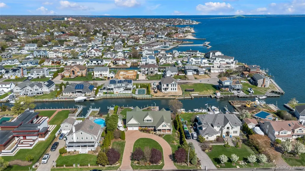 227 W Islip Road West Islip NY 11795