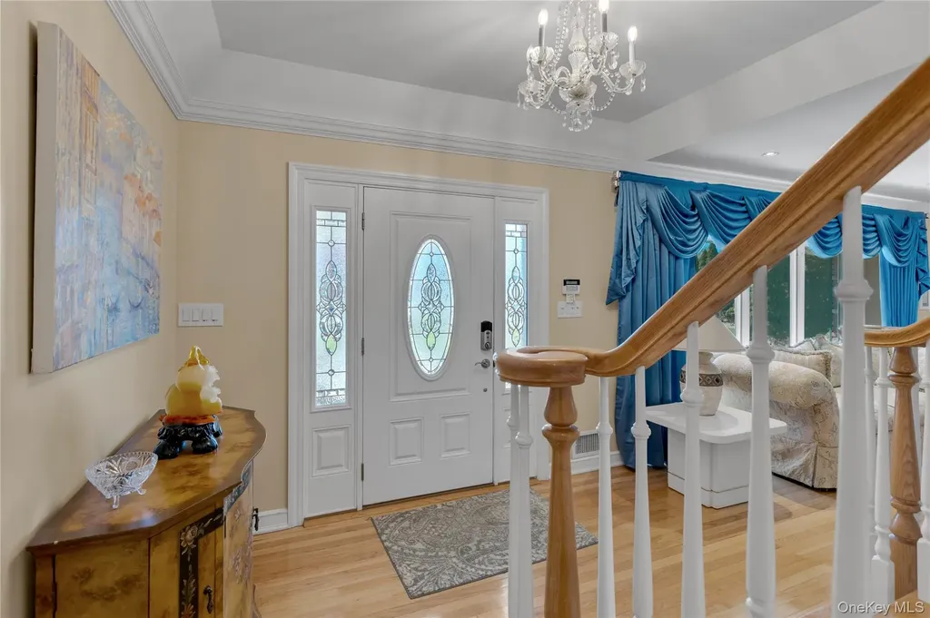 227 W Islip Road West Islip NY 11795
