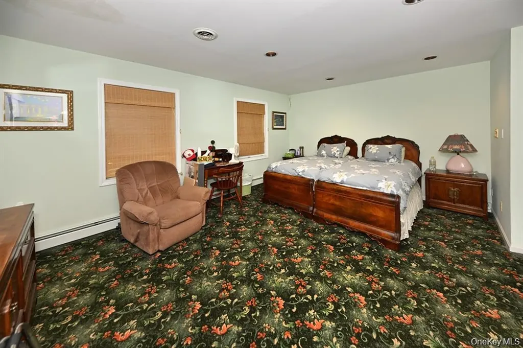 17 E Stemmer Lane Suffern NY 10901