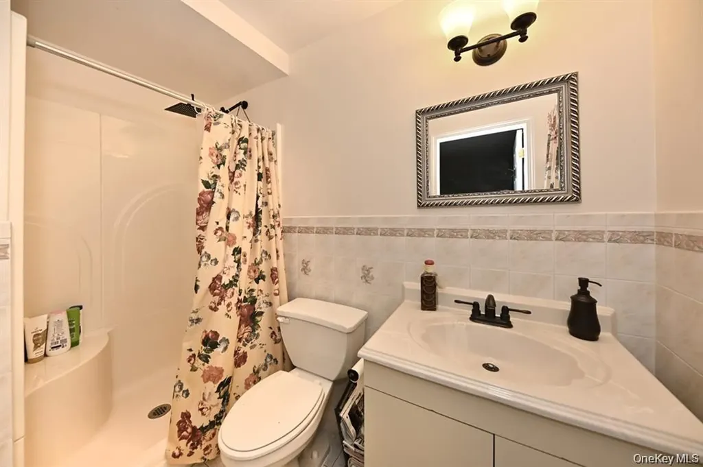 17 E Stemmer Lane Suffern NY 10901