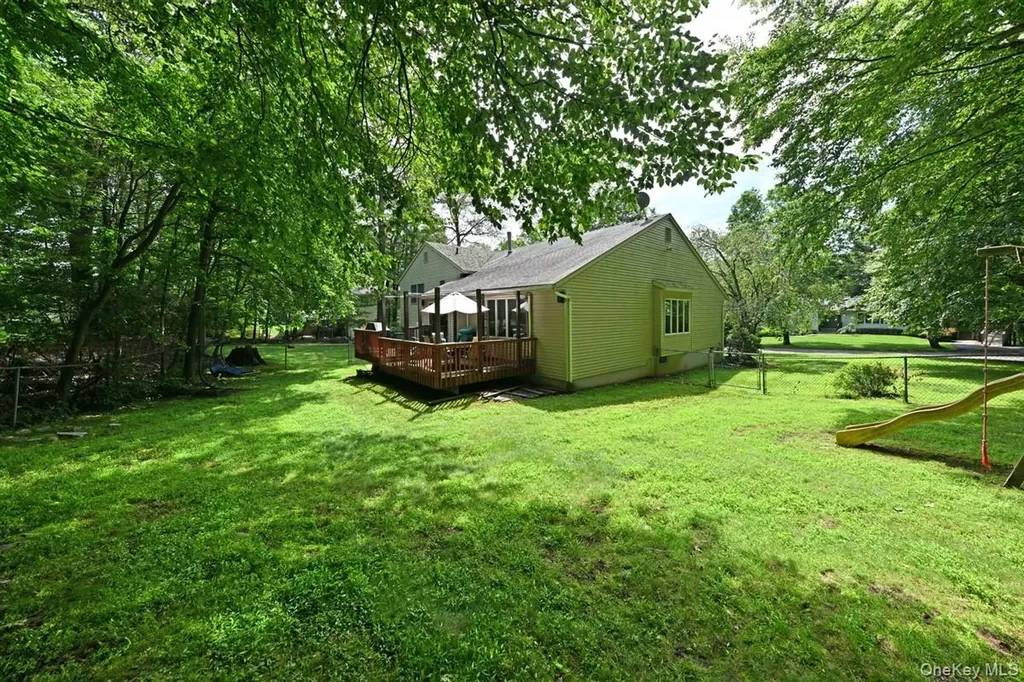 17 E Stemmer Lane Suffern NY 10901