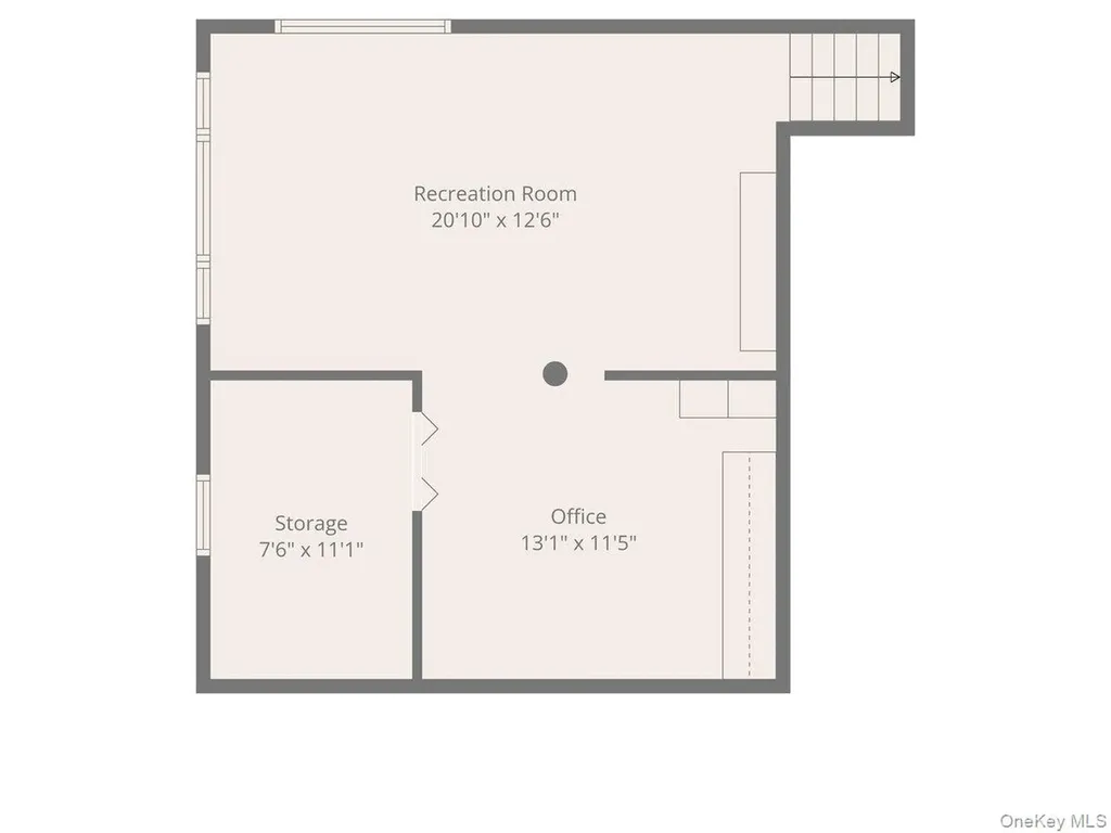 61 Winthrop Road Plainview NY 11803