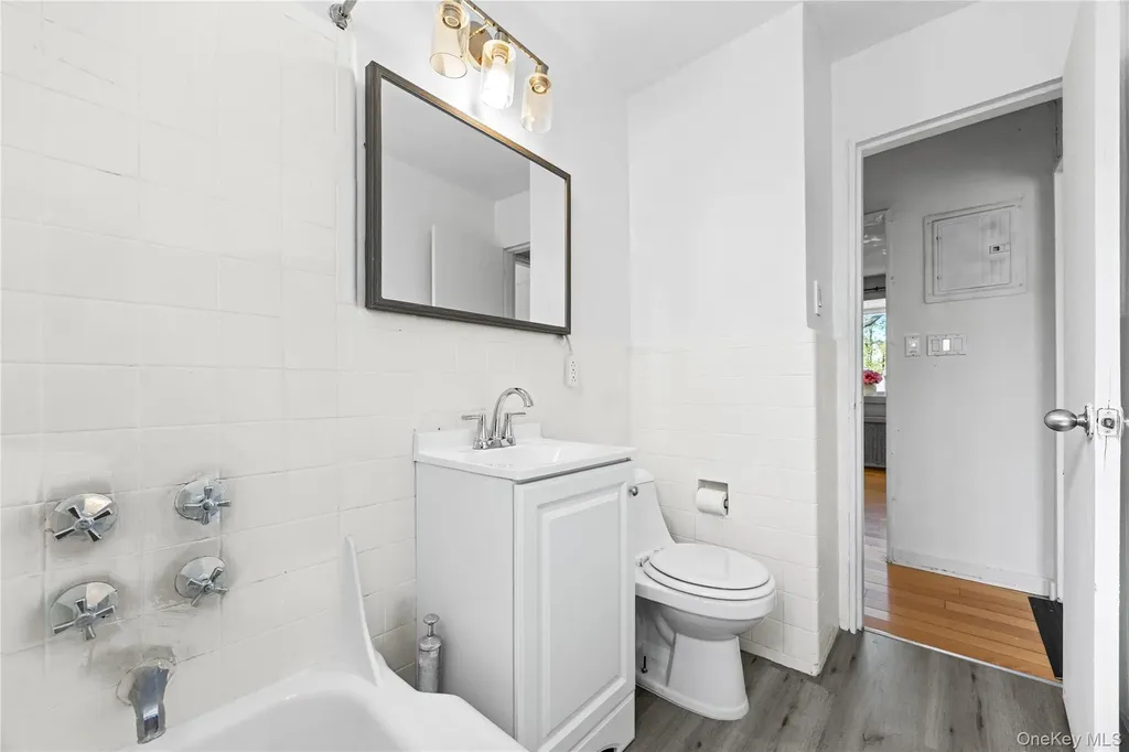 67-46 223rd Place Bayside NY 11364