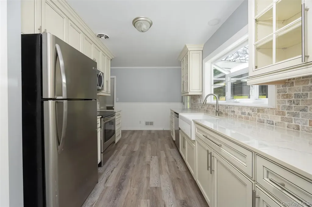 21 Homer Place Poughkeepsie NY 12603