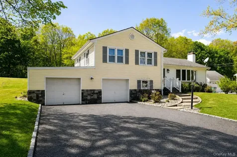 21 Homer Place Poughkeepsie NY 12603