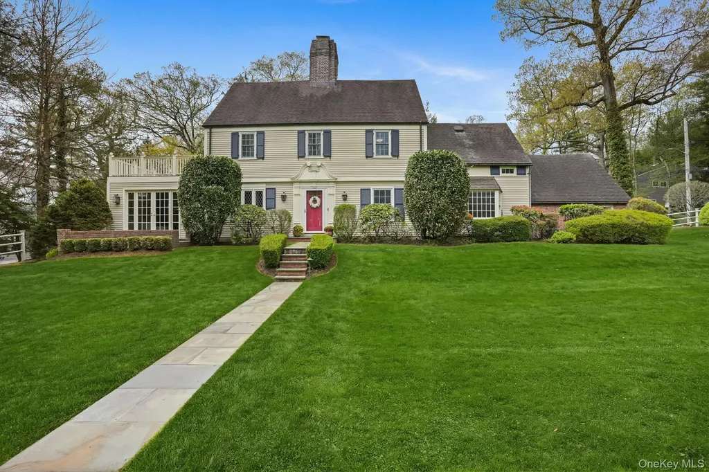 224 Old Colony Road Hartsdale NY 10530
