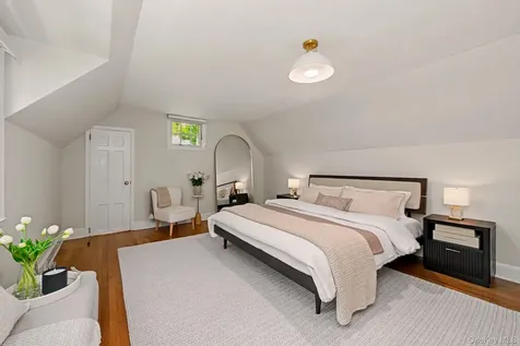 224 Old Colony Road Hartsdale NY 10530