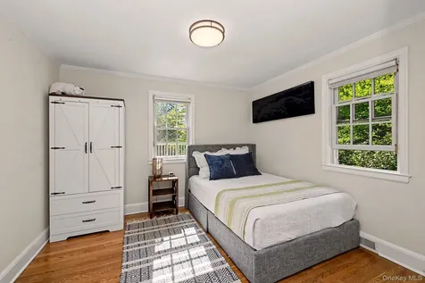 224 Old Colony Road Hartsdale NY 10530
