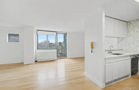 60 Henry Street New York (manhattan) NY 10002