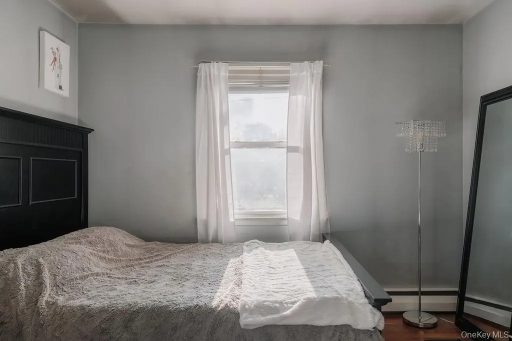 10 Cambridge Drive Red Hook NY 12571