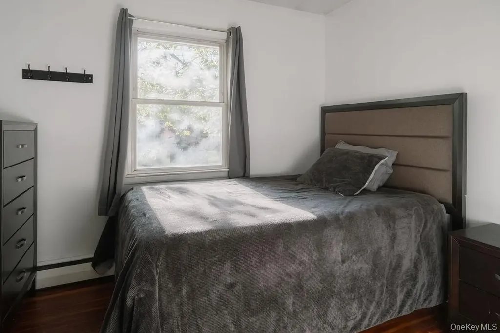 10 Cambridge Drive Red Hook NY 12571