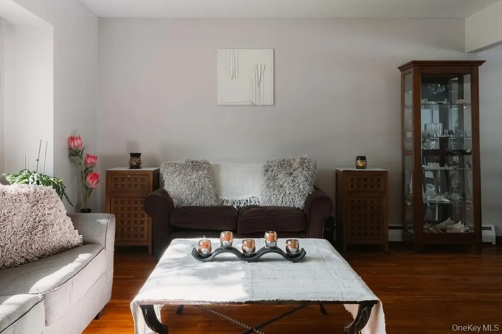 10 Cambridge Drive Red Hook NY 12571