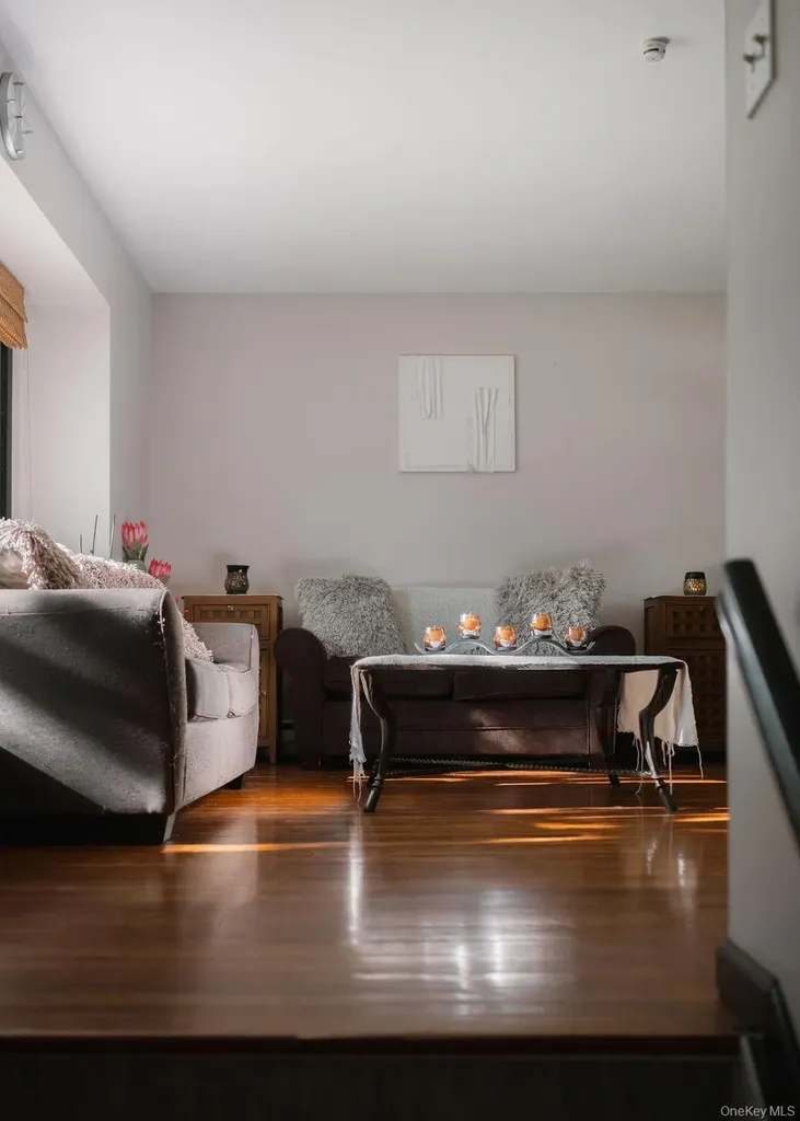 10 Cambridge Drive Red Hook NY 12571