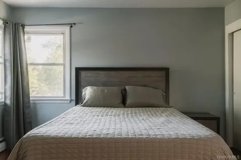 10 Cambridge Drive Red Hook NY 12571