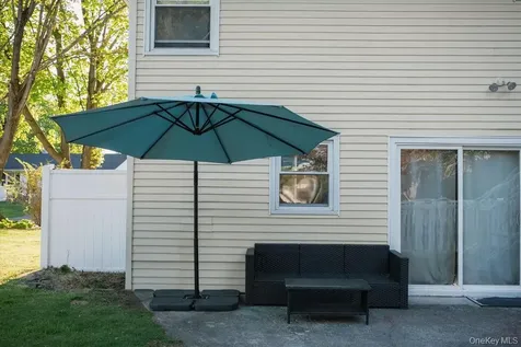 10 Cambridge Drive Red Hook NY 12571