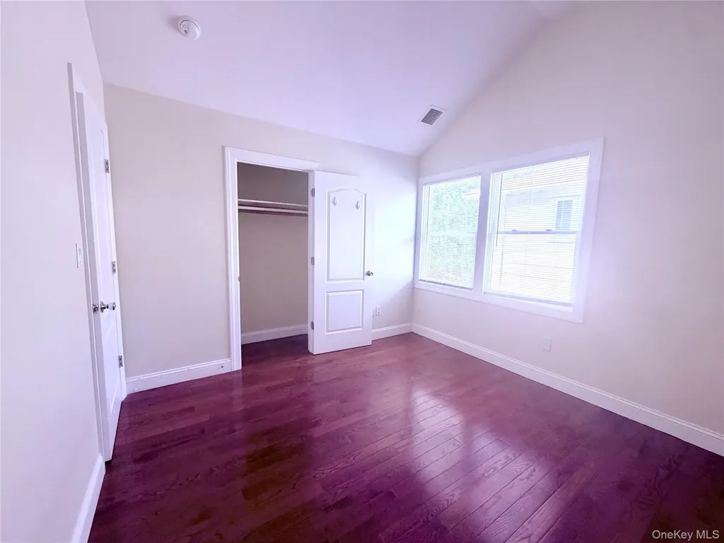 53 Juniper Port Washington NY 11050