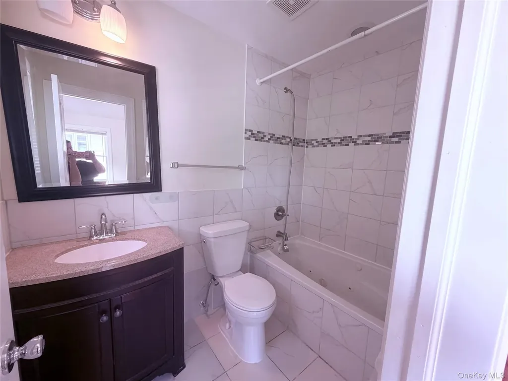 53 Juniper Port Washington NY 11050