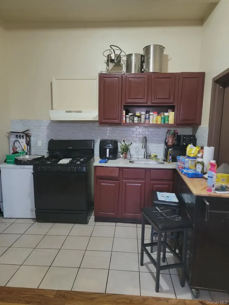 567 Ashford Street Brooklyn NY 11207