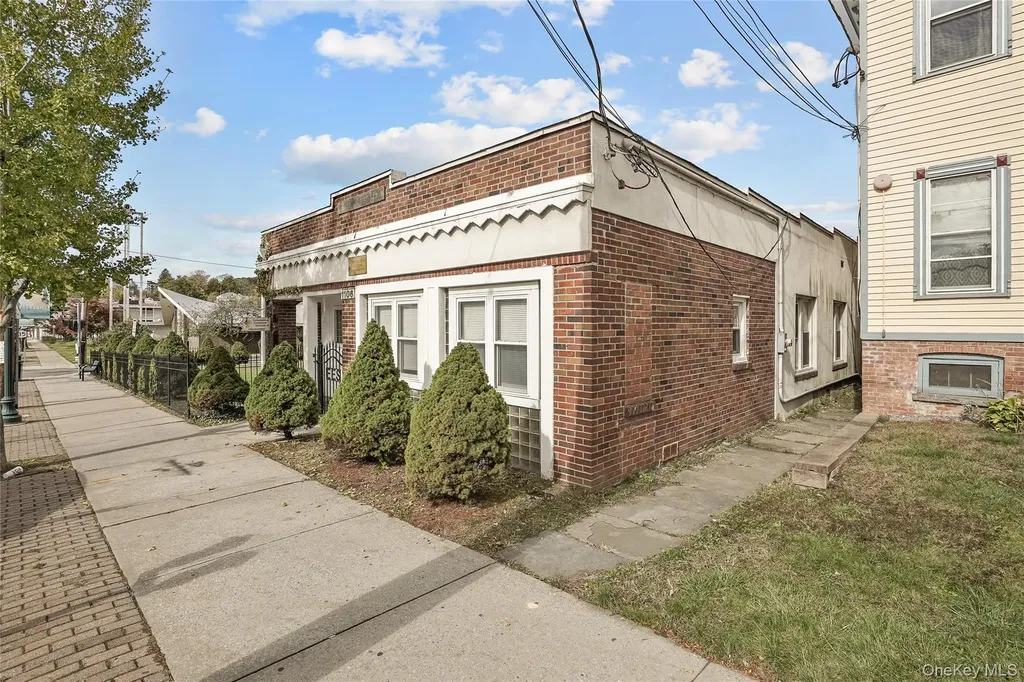 1106 Main Street Peekskill NY 10566