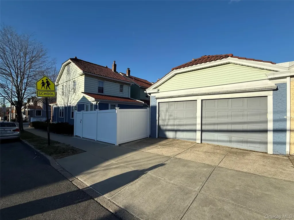 8802 79th Avenue Glendale NY 11385